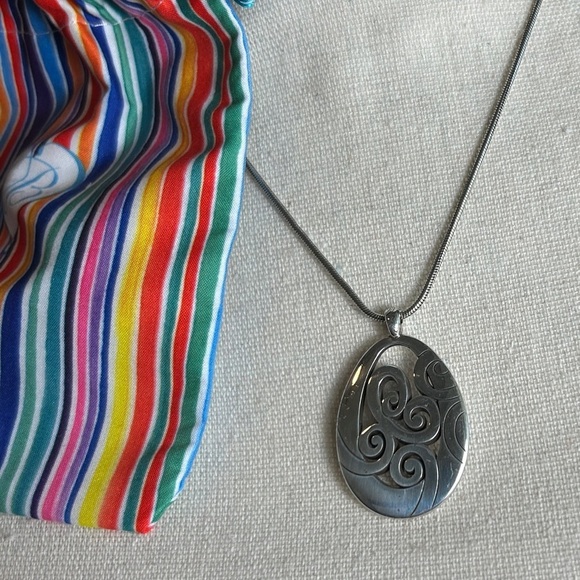 Brighton Mingle Necklace Silver Plated Scrolls 19.5"L JN0900 & Cloth Bag - Picture 5 of 12